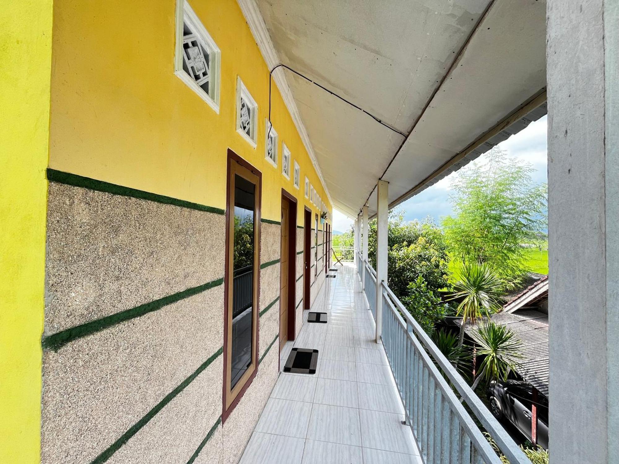 Alan'S Homestay Kuripan  ภายนอก รูปภาพ